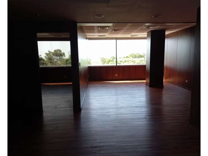 BALBOA PLAZA / AV BALBOA / DIVISIONES / 230 M2 / VACIO / PISO BAJO - Imagen 7