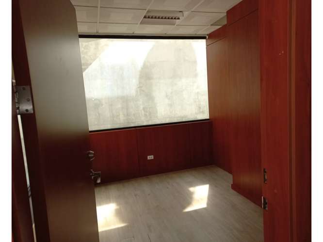 BALBOA PLAZA / AV BALBOA / DIVISIONES / 230 M2 / VACIO / PISO BAJO - Imagen 15
