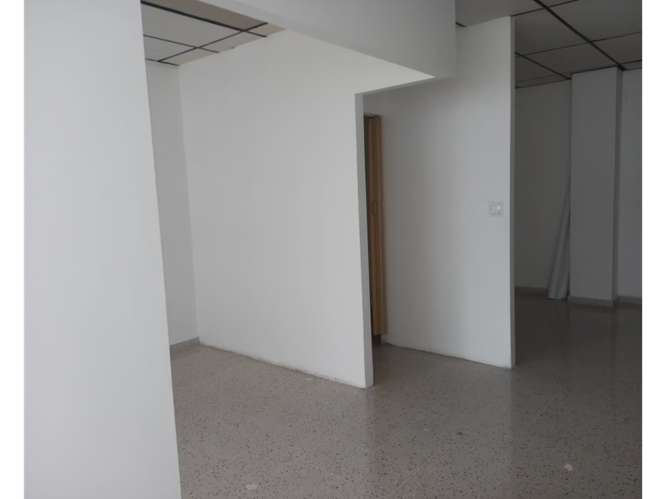 BALBOA PLAZA / AV BALBOA / DIVISIONES / 230 M2 / VACIO / PISO BAJO - Imagen 9