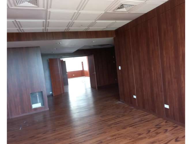BALBOA PLAZA / AV BALBOA / DIVISIONES / 230 M2 / VACIO / PISO BAJO - Imagen 2