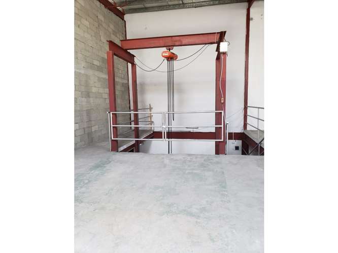 SE ALQUILA GALERA 1800M EN COSTA DEL ESTE  PARQUE INDUSTRIAL OFICINAS - Imagen 7