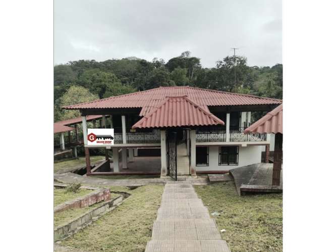 SE VENDE CASA 6000M EN CHILIBRE AGUA BENDITA CON TERRAZAS DUPLEX