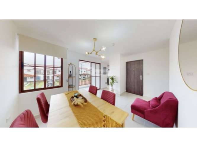 SE VENDE CASA 73M EN VILLA ZAITA RESIDENCIAL LA RESERVA CON TERRAZA