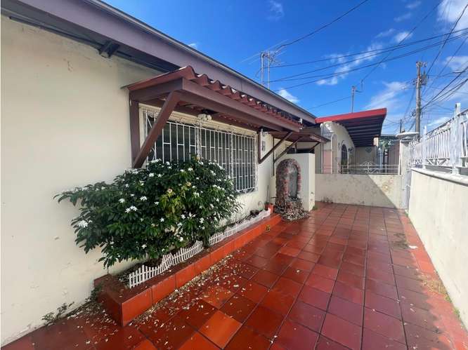 SE VENDE CASA 1000M EN SAN ANTONIO CON ANEXO INDEPENDIENTE Y TERRAZA - Imagen 3