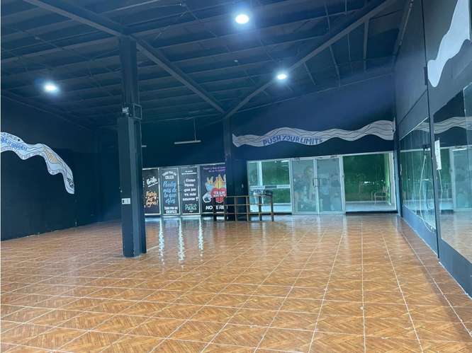 LOCAL COMERCIAL / ALTOS DE PANAMA / PLAZA NORTE / 212 M2 / PLANTA ALTA