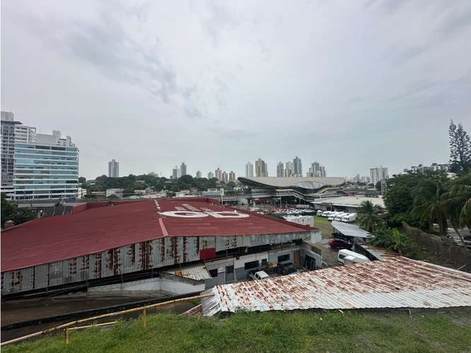 SE ALQUILA EDIFICIO BETANIA CLUB X 2,582M 3PISO IDEAL INSTITUCIONES