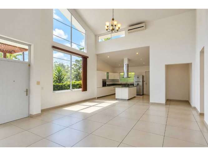 CASA EN ALQUILER EN CLUB DEL GOLF - Imagen 4