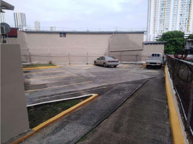 VENTA DE APARTAMENTO EN CARRASQUILLA - PH PLAZA REAL K.T - Imagen 9