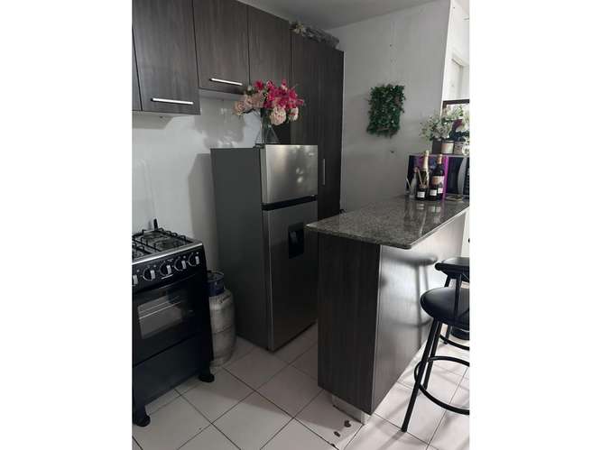 VENTA DE APARTAMENTO EN CARRASQUILLA - PH PLAZA REAL K.T - Imagen 2
