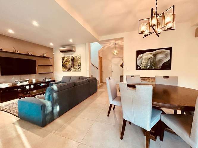Casa en Bijao. Quarry Heights. 800mts 4r piscina $825,000.00neg - Imagen 10