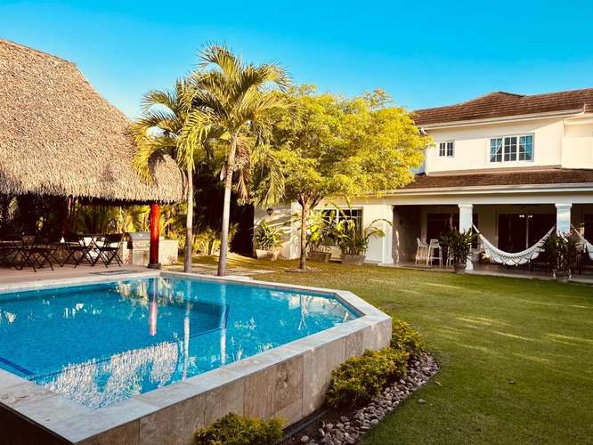 Casa en Bijao. Quarry Heights. 800mts 4r piscina $825,000.00neg - Imagen 7