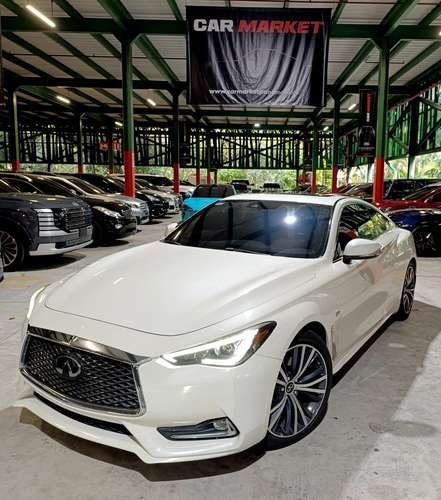 Infiniti Q60 Luxe 2020 - Imagen 1