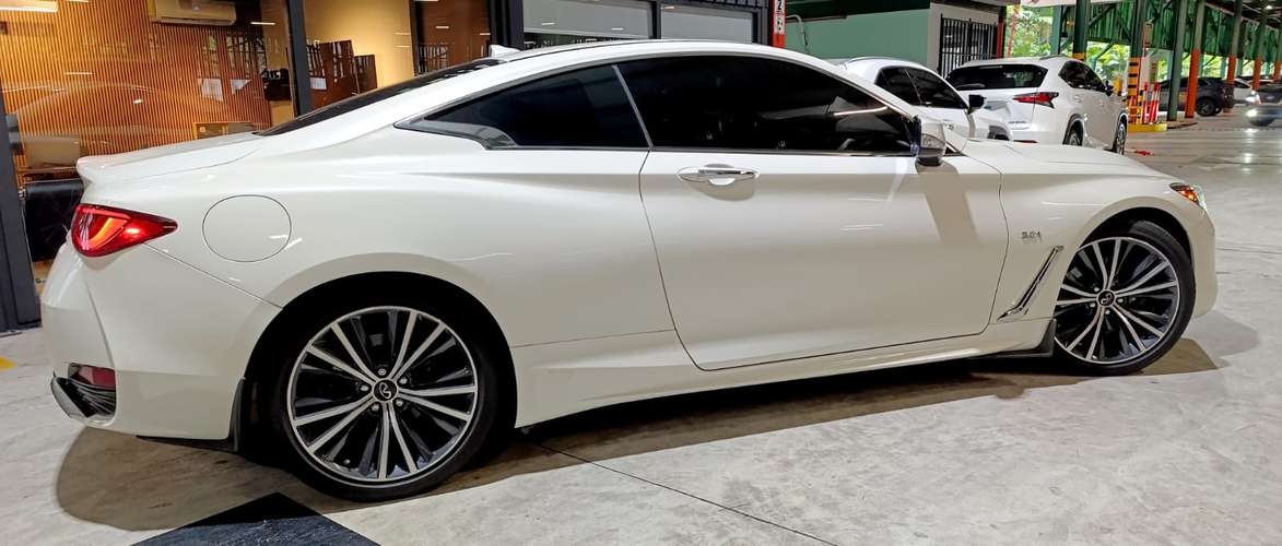 Infiniti Q60 Luxe 2020 - Imagen 4