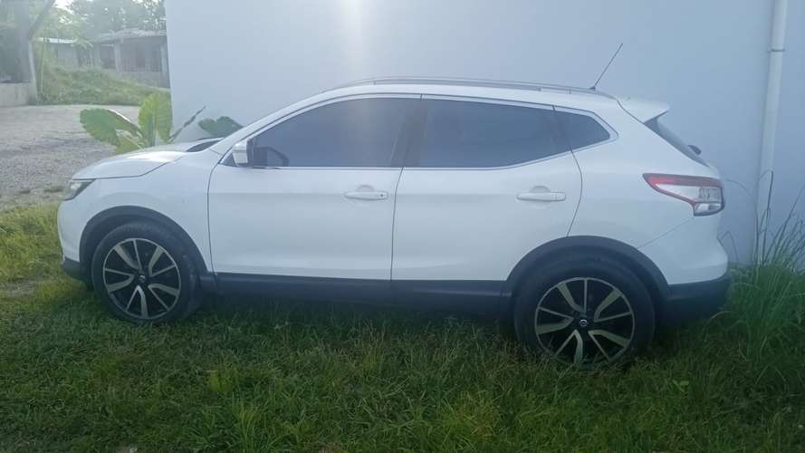 2015 Nissan qashqai  $3000  /    cell   /  Lea bien la descripciones del carro antes de chatear porfavor  - Imagen 8