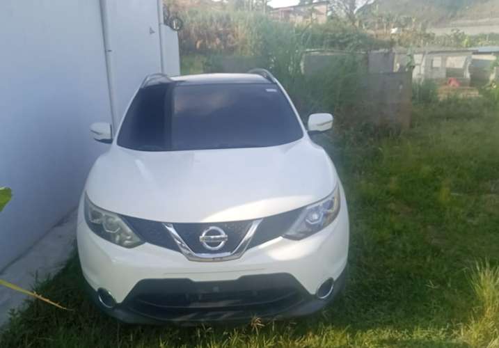 2015 Nissan qashqai  $3000  /    cell   /  Lea bien la descripciones del carro antes de chatear porfavor  - Imagen 11