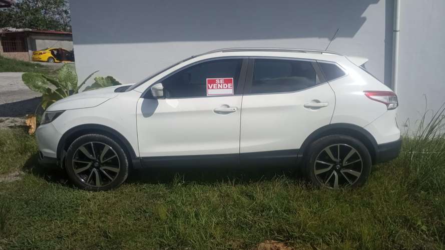 2015 Nissan qashqai  $3000  /    cell   /  Lea bien la descripciones del carro antes de chatear porfavor  - Imagen 10