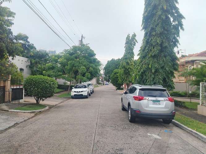Alquilo habitación sin mueble en La Loma de Hato Pintado para una dama - Imagen 10