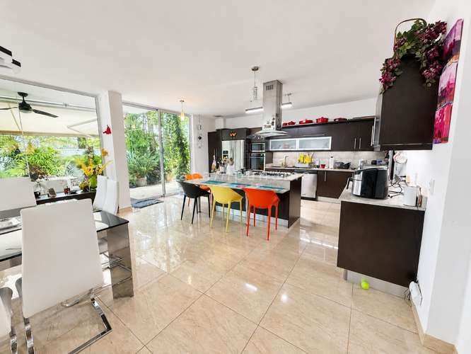 Vendo exclusiva casa de 4 recámaras en Costa Esmeralda, Costa Sur - Imagen 6