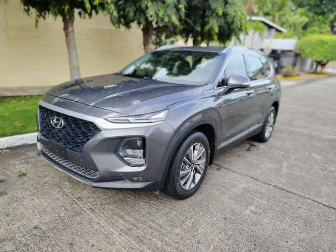 HYUNDAI SANTA FE 2019 AUTOMÁTICA ÚNICO DUEÑO NEGOCIABLE  - Imagen 2