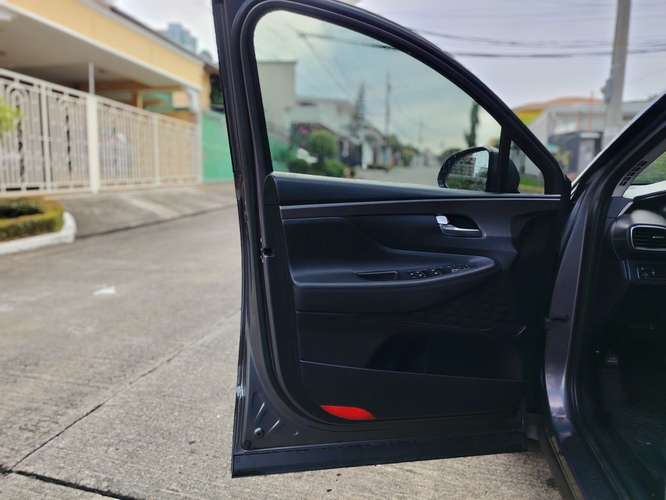 HYUNDAI SANTA FE 2019 AUTOMÁTICA ÚNICO DUEÑO NEGOCIABLE  - Imagen 4