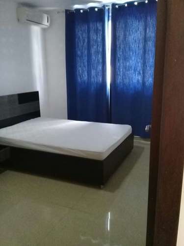 Apartamento amueblado en Av Ricardo J Alfaro, cerca de la UTP, con área social y piscina.
