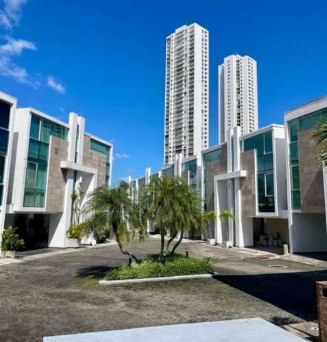 Casa en Altos de Golf Con Piscina y Terraza - Imagen 19