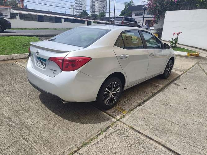 TOYOTA COROLLA 2018 AUTOMATICO - Imagen 6