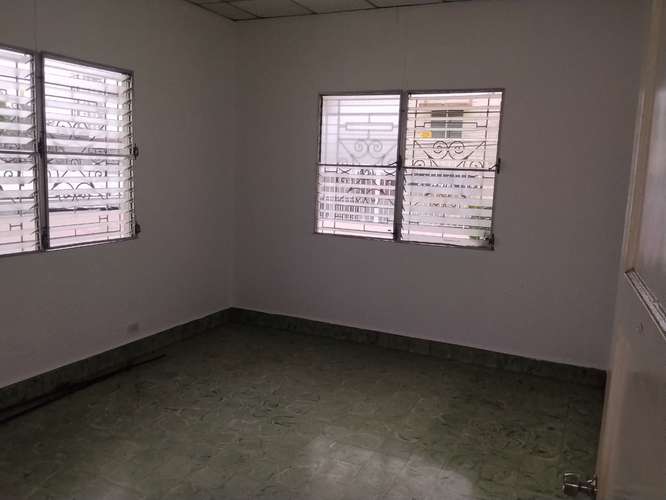 Casa en Parque Lefevre para comercio I com 4 parking y amplio patio - Imagen 5