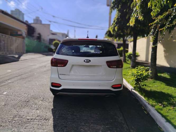 KIA SORENTO 2019 AUTOMÁTICA ÚNICO DUEÑO NEGOCIABLE  - Imagen 17