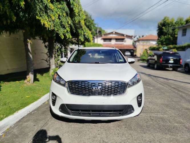 KIA SORENTO 2019 AUTOMÁTICA ÚNICO DUEÑO NEGOCIABLE 
