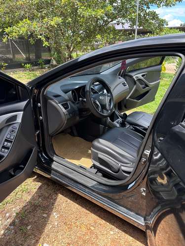 HYUNDAI ELANTRA DE 2016 negociable