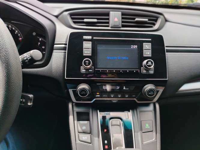 HONDA CRV 2017 AUTOMÁTICA ÚNICO DUEÑO NEGOCIABLE  - Imagen 9