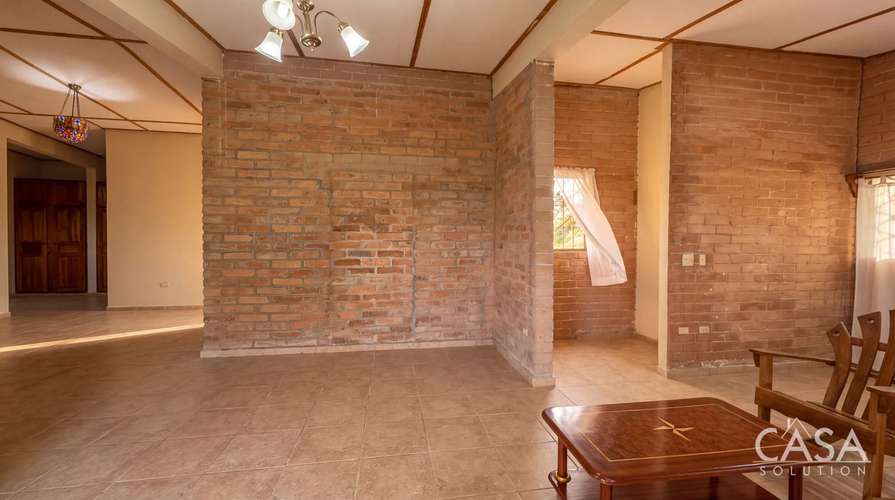 Casa de 3 Habitaciones en Venta sobre un Terreno de 1.89 Acres en Santa Fe, Veraguas - Imagen 8