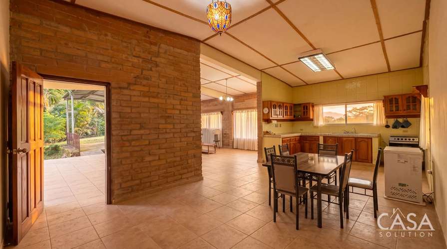 Casa de 3 Habitaciones en Venta sobre un Terreno de 1.89 Acres en Santa Fe, Veraguas - Imagen 5