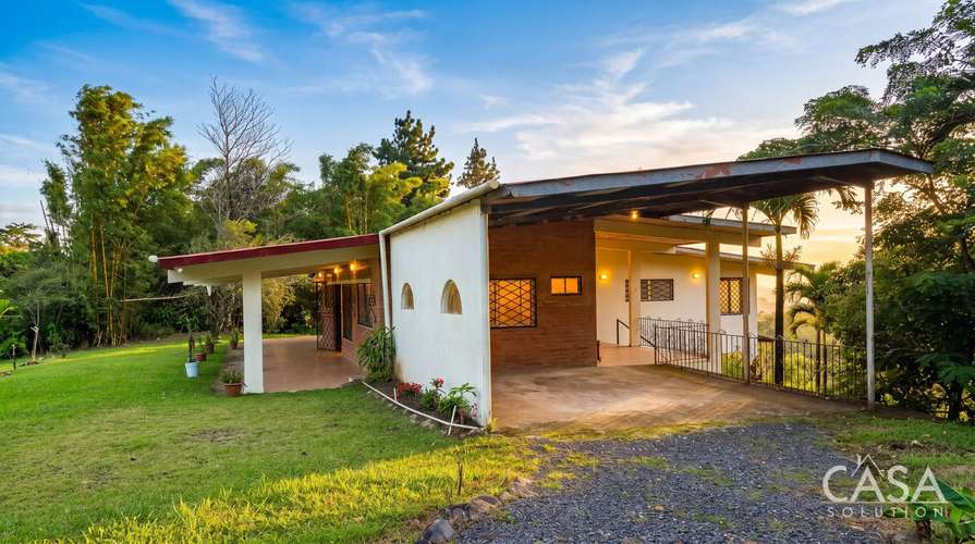 Casa de 3 Habitaciones en Venta sobre un Terreno de 1.89 Acres en Santa Fe, Veraguas - Imagen 16