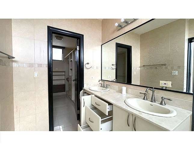 Exclusivo Apto de 202m² en Parque del Mar, Costa del Este con Vista al Parque - Imagen 12