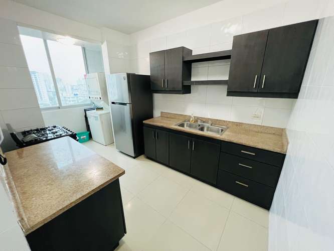 Alquilo apartamento en El Cangrejo, 2 recamaras, línea blanca o solo aires acondicionados, 100m2, Balcon. - Imagen 7