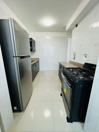 Alquilo apartamento en El Cangrejo, 2 recamaras, línea blanca o solo aires acondicionados, 100m2, Balcon. - Imagen 6