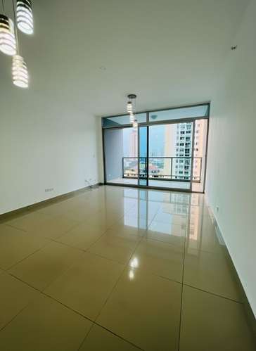 Alquilo apartamento en El Cangrejo, 2 recamaras, línea blanca o solo aires acondicionados, 100m2, Balcon. - Imagen 2