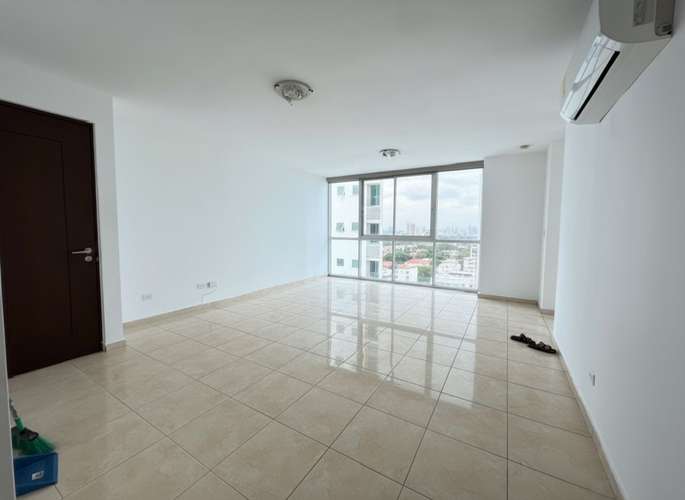 Alquilo apartamento en San Francisco, 2 recamaras con baño, linea blanca, 95m2, área social completa.