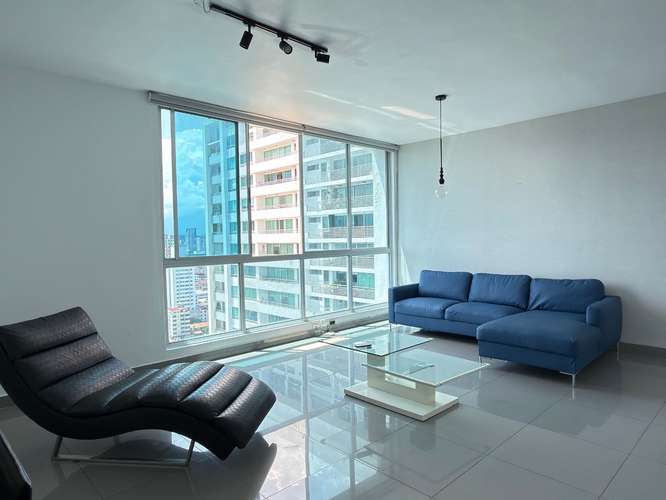 Alquilo apartamento en San Francisco, 2 recamaras, semi-amoblado, 95m2, cerca de Parque Omar.