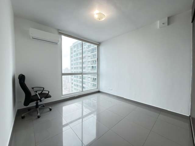 Alquilo apartamento en San Francisco, 2 recamaras, semi-amoblado, 95m2, cerca de Parque Omar.