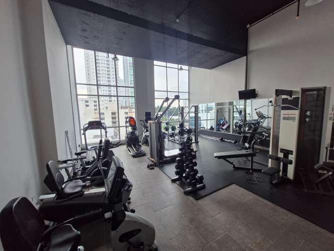 Alquilo apartamento en San Francisco, 2 recamaras, semi-amoblado, 95m2, cerca de Parque Omar.