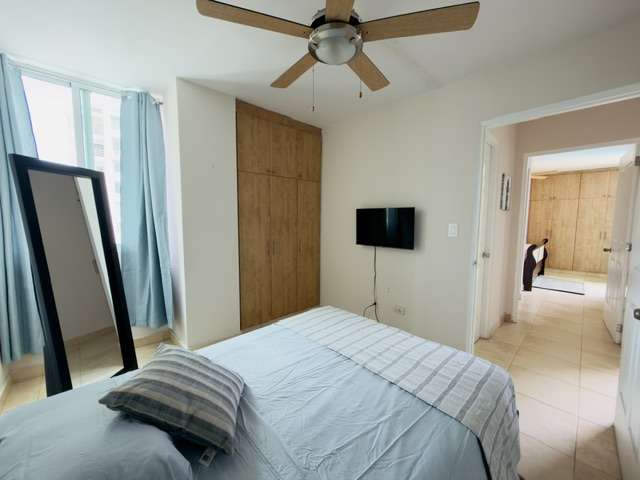 Alquilo apartamento en San Francisco, 2 recamaras, amoblado, cuarto y baño de empleada, remodelado, balcón, 110m2. - Imagen 15