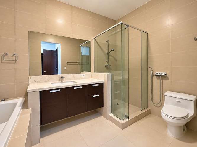 Exclusivo Apto en P.H. Oceanaire, Punta Pacífica: 2Rec Vista al Mar - Imagen 9