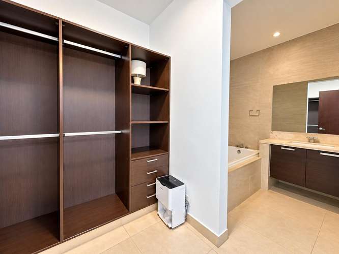 Exclusivo Apto en P.H. Oceanaire, Punta Pacífica: 2Rec Vista al Mar - Imagen 8