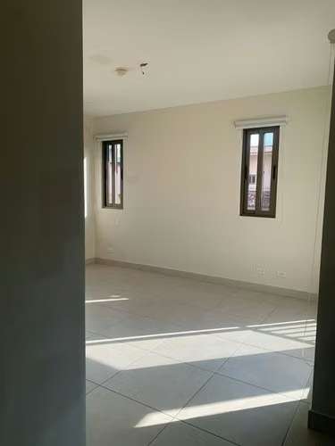 Casa dúplex en Woodlands, Panamá Pacífico: 3 recámaras - Imagen 2