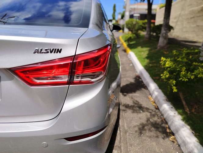 CHANGAN ALSVIN 2024 AUTOMÁTICO SEMINUEVO NEGOCIABLE 