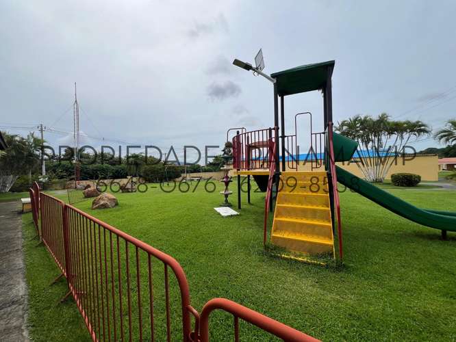 CASA AMPLIA para la VENTA en Las Villas de Arraiján, PANAMÁ OESTE
