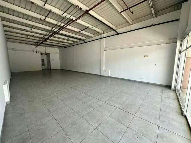 Alquiler Local Frente al Metro 170 m2 - Imagen 5